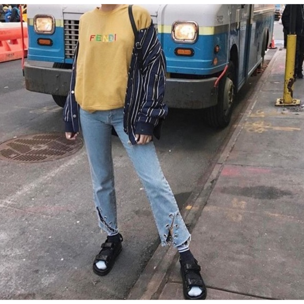 The Ragged Priest Chain Link Mom Jeans 24
